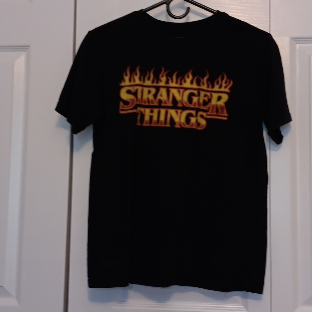 Netflix Youth XL Stranger Things Black Short Sleeve Tee-Shirt